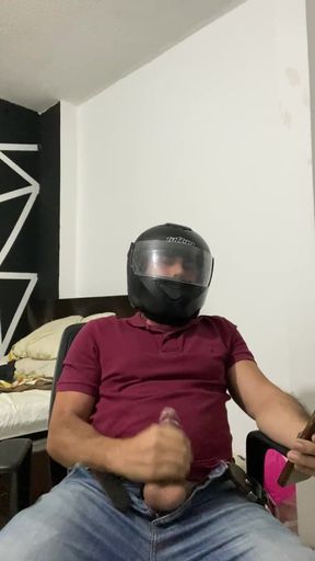 Messenger Masturbates to My Photos Part 1