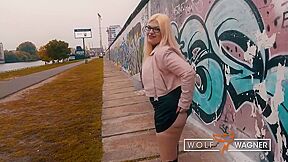 Watch Dainty Mariella Suns Video