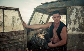Warzone anal with Paddy O'Brian fucking happily
