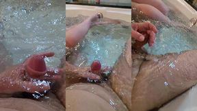 casada gostosa com tesao bate uma para amante na banheira !