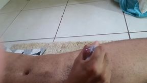 batendo punheta na casa abandonada pelo vizinho