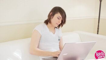 Ava & Meagan: Young Trans Lesbians in Steamy Anal Sex