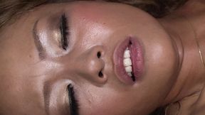 Asian chick, 24, got intense orgasm&#x1F4A6; at photoshoot