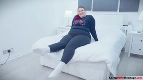 Lacey's Snuggly Night in: Bondage and Pleasure