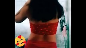 Karla moviendo el pedorro