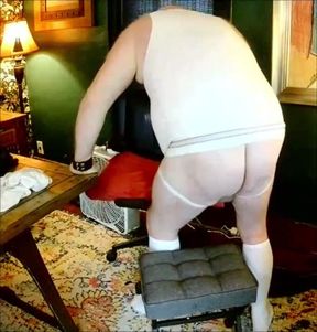 Bear Stepdaddy Chub Shoots While Jerking in Jock