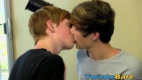 Super cute twinks bareback fuck and enjoy a beautiful view