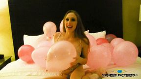 Tylee Texas balloon play1