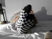 Vénère mes pieds français après une journée de skate (partie 1)