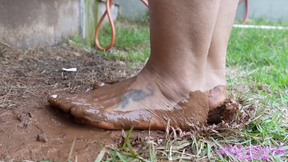 INARA - My dirty feet must become clean!