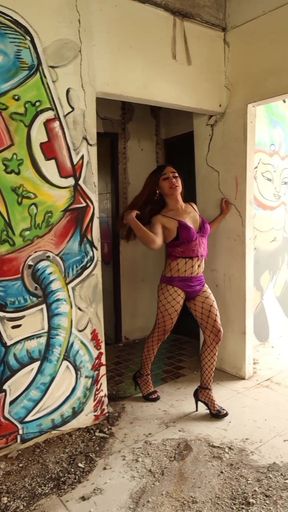 I Had Sex with My Crossdresser Friend.