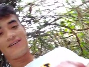 MASTURBACION BIG CUM EN EL RIO