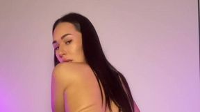 Social Media Model @AminaSky @Sextoys & #Brunette #Solo #Naked #Big Ass gratis | Tik.Porn