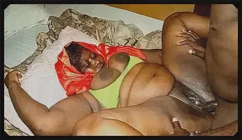 Wild Ebony Amateur: Seductive Babe in Steamy Action