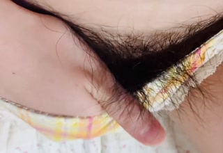Subjective video of masturbation ♡ Wet pussy under fluffy pubic hair [Personal shooting]