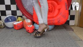 Inflatabels meets Christins high heel Mules