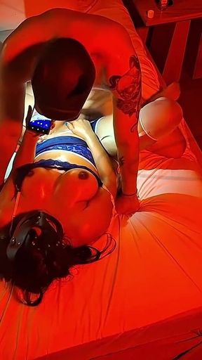 Influencer Debuts a Gifted, Without a Condom and Covered in Oil Until They Ejaculate Inside Her