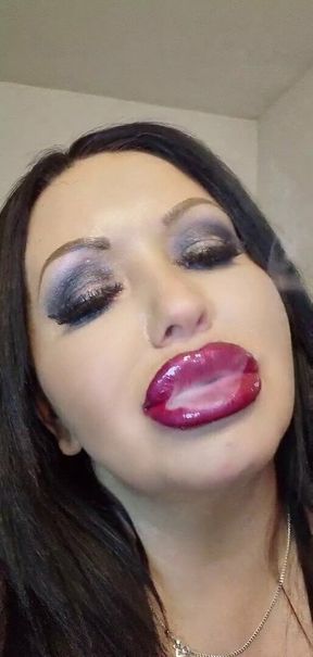 Mia Milf, smoke fetish, Vape Mind fuck in bright red lipstick