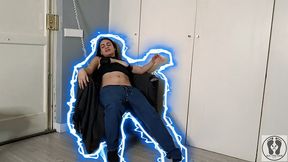 house burglar buttcrack was electrocuted in the chair