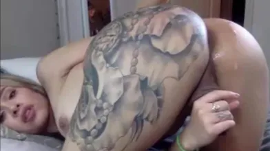 Shemale Masturbating On All Fours