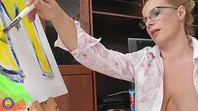 Horny Housewife Painting Her Own Pussy