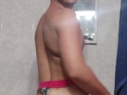 Abre su culo despues de romper su boxer
