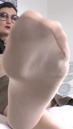 Your Semen Will Be Extracted at Easter! There's No Escape for You! Lady Victoria Valente