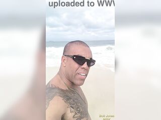 Famous black man from Copacabana goes to Ukraine to meet foreign women