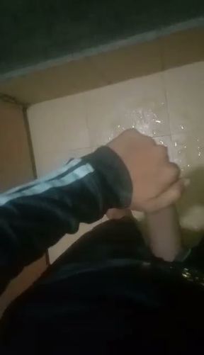 I masterbad along, see my dick,