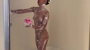 Peeping on naked asian teen showering