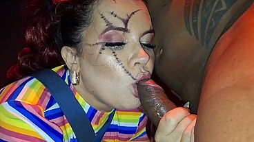 Fui de Chuck na balada e levei Rola na buceta