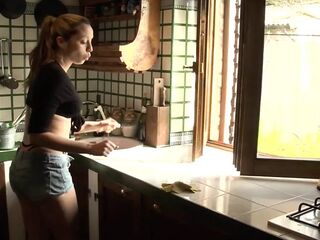 La Studentessa Maiala (Full Clip)