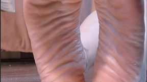 Show your devotion to my soles