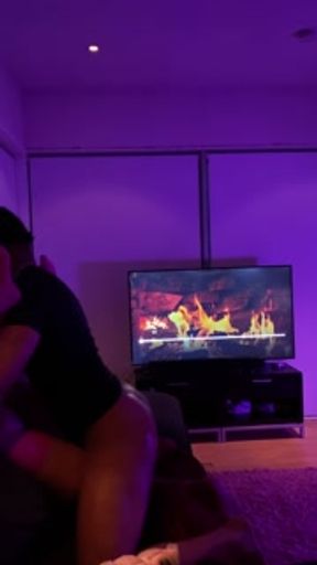 Los ram raids his islander girlfriends pussy and fills her up with hot cum