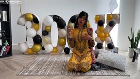aaliyah yasin gets horny whilst waiting for her guests