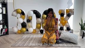aaliyah yasin gets horny whilst waiting for her guests