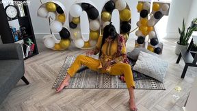 aaliyah yasin gets horny whilst waiting for her guests