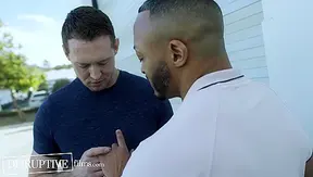 Husband Nearly Gets Busted Cheating On His Pregnant Wife