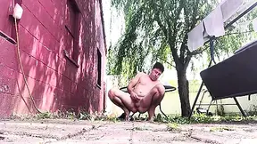 Livenlove Sneaks In Some Quick Kinky Poses With Company Over