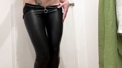 Fucked a juicy Blonde in the Fitting room