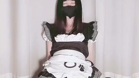 a beautiful cosplay girl is masturbating.I am not a hkdoll