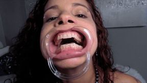 Ginary: Mouth Tour - MP4 sd