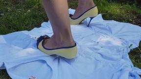 T-shirt high heels crush, high heels sinking in T-shirt, high heels sinking in ground, high heels crush t-shirt