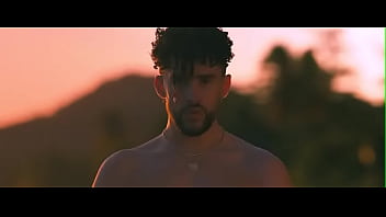 BAD BUNNY(HIJO DE ANUEL) BIG PAPA MOSCOW MULE