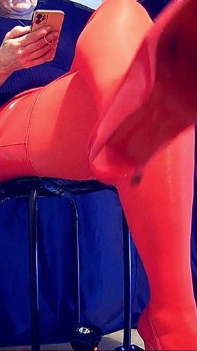 My Leggy Secretary 2.