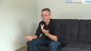 Casting spex amateurish jerks off in solo action