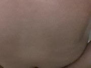 linda trans desnuda bañandose con tacones altos muy caliente disfrutala