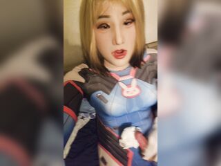 Amy 23 years old Crossdress cum short vid