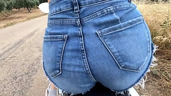 cuando buscar la mejor pose para tu trasero mientras grabas un video en moto When to find the best pose ...