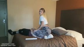 Princess Natalie - EXTREME SADISTIC ASS SMOTHER - {SD}